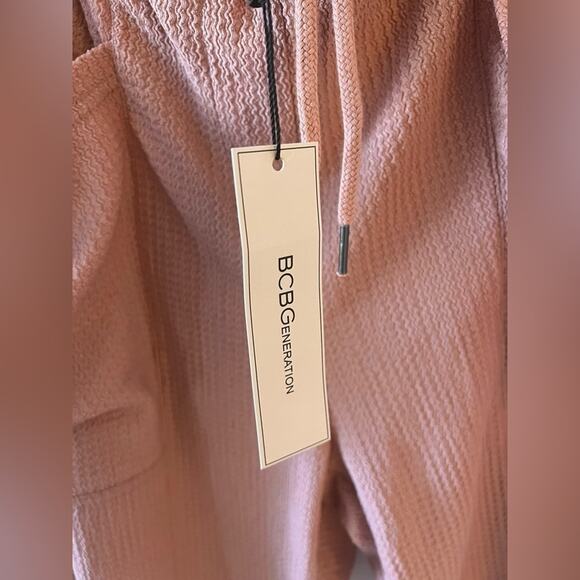 NWT BCBGeneration Womens Pink Textured Oversized Jogger Lounge Pants Sz Medium - Picture 7 of 7